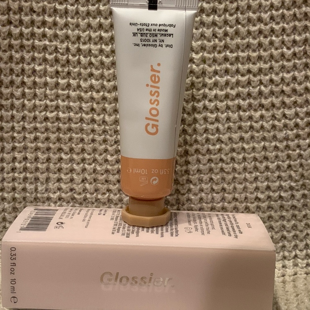 Glossier dusk cloud paint
